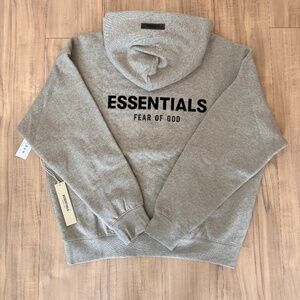 🔥 Fear of God Essentials Hoodie – Gray (Size M) 🔥